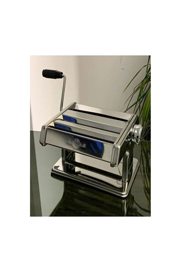 Easy-To-Use 180' Noodle Maker, Practical and Quick Preparation