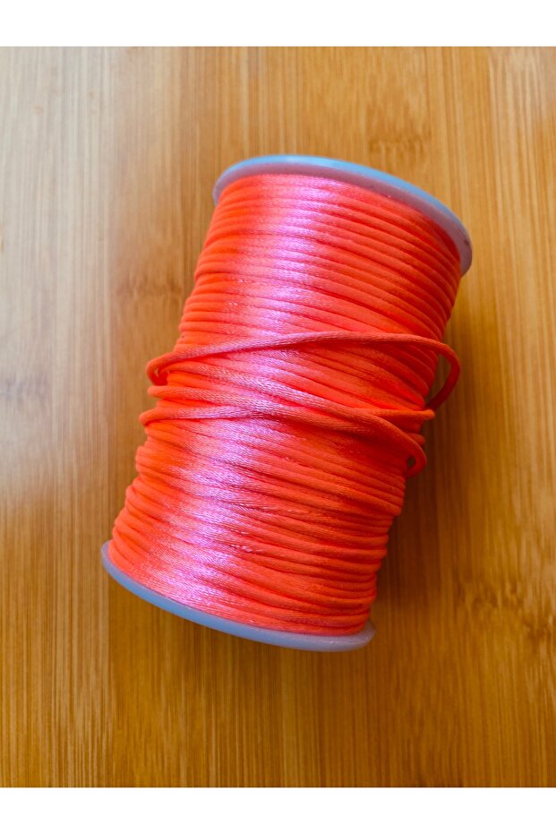 Floss Thread, Rat Tail 2mm 5 Meters