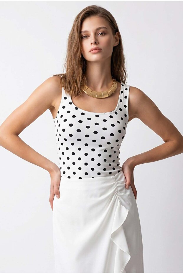 2165 Women's Polka Dot Patterned U-Neck Strappy Athlete Blouse White
