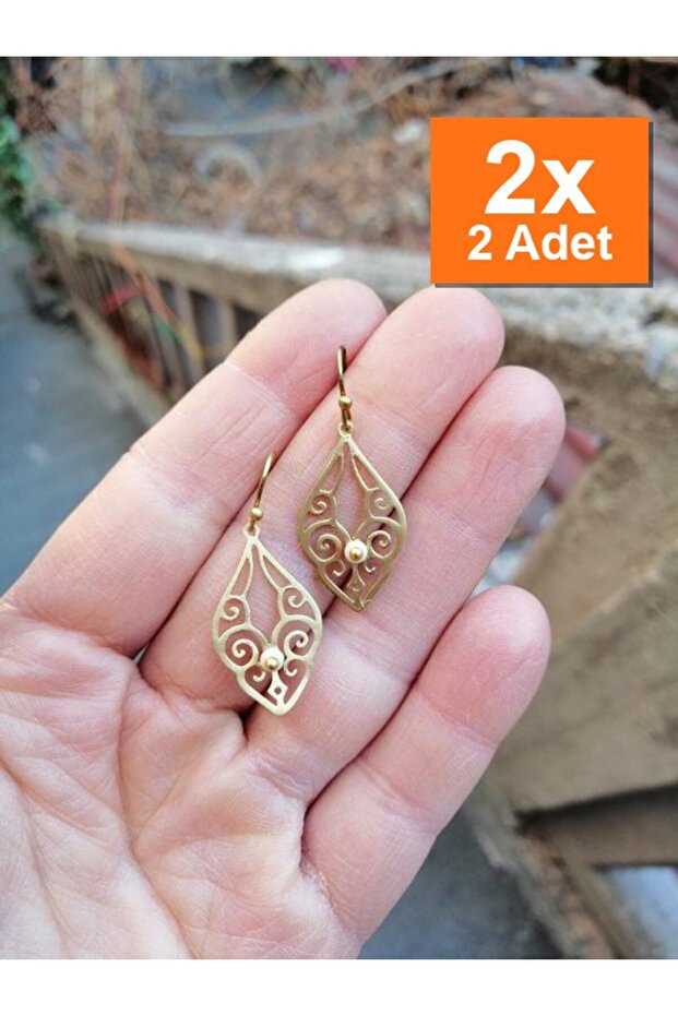 أقراط مصنوعة يدويًا بتصميم خاص كهدية