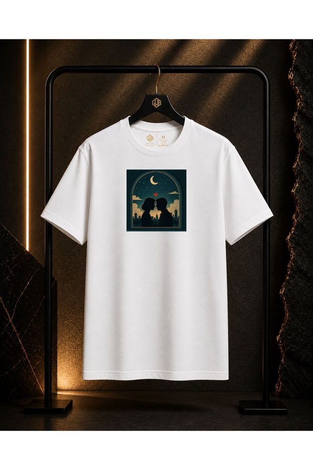 Unisex Romantic Couple in Moonlight Retro Printed 100% Cotton Oversize Crew Neck Short Sleeve T-Shirt White