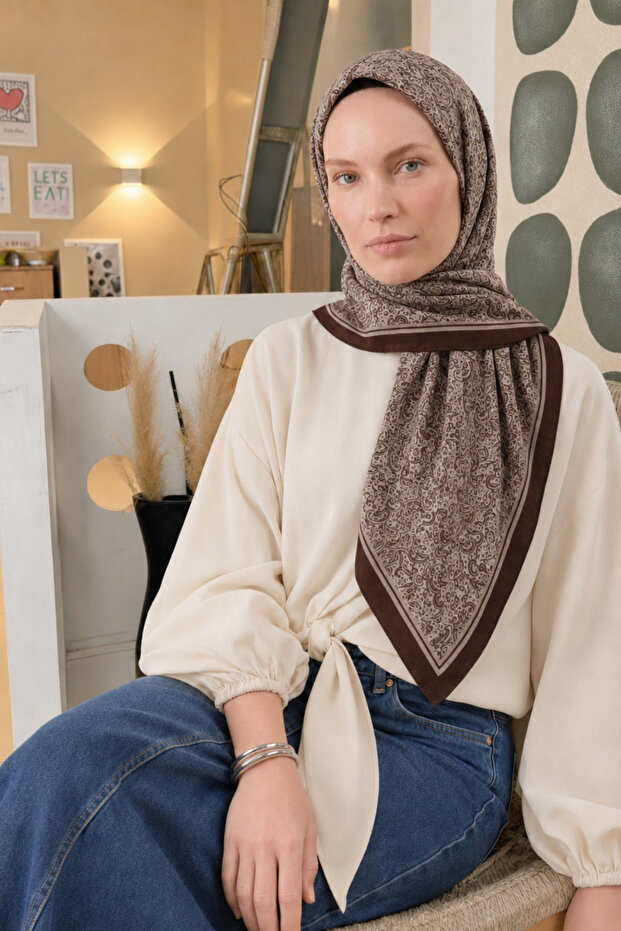 وشاح نسائي قطني منقوش كاجوال مقاس 95x95 سم