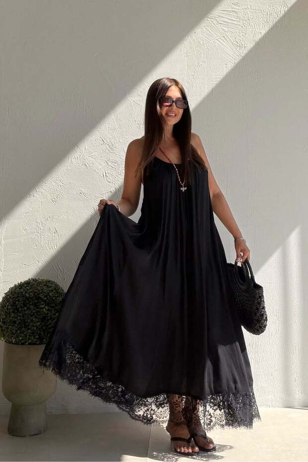 Galina Backless Dress Black