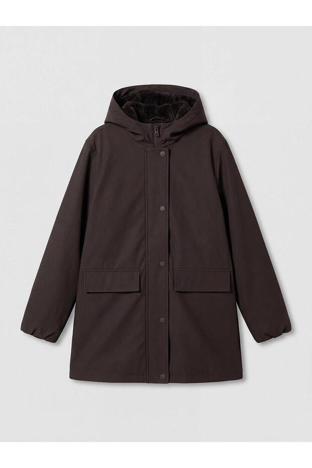 Hooded Girl's Coat (W6)
