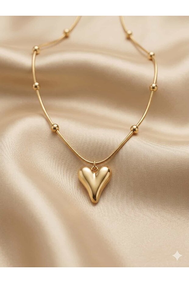 Milano Love: 3D Heart Necklace with Dorika Detail
