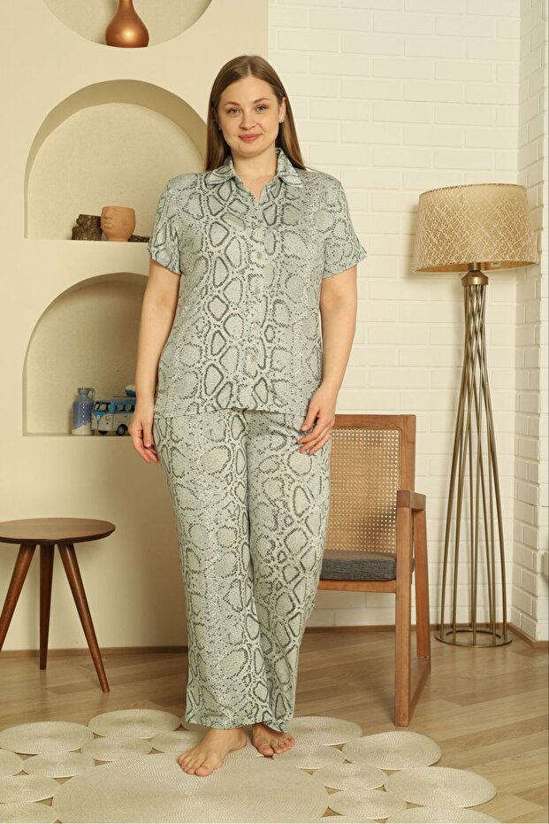Women's Green Shirt Collar Large (Oversized) Size Front Buttoned Stylish Pajama Set