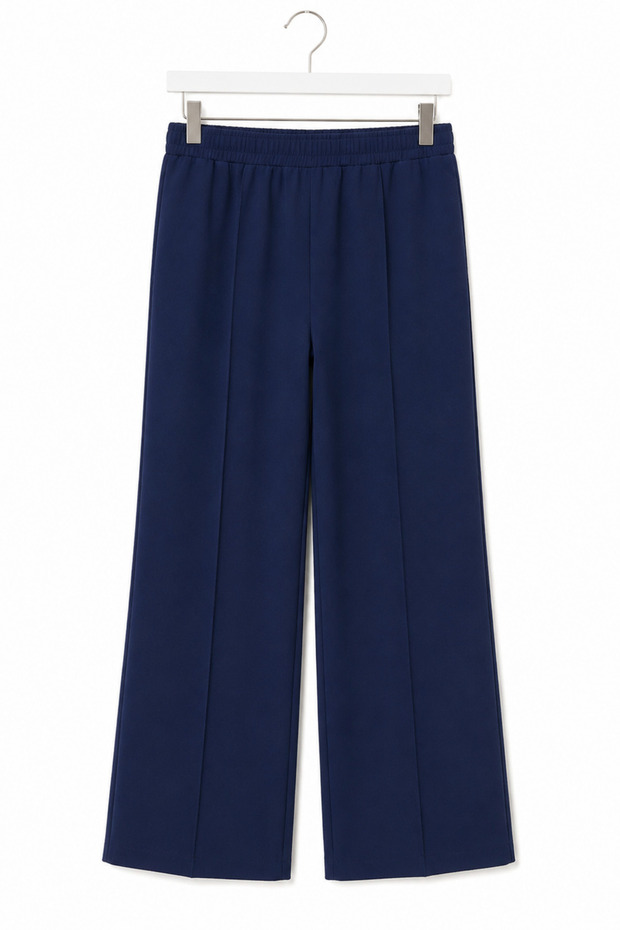 Women's Black Modal Fabric Regular Fit Trousers with Pockets and Ribbed Front