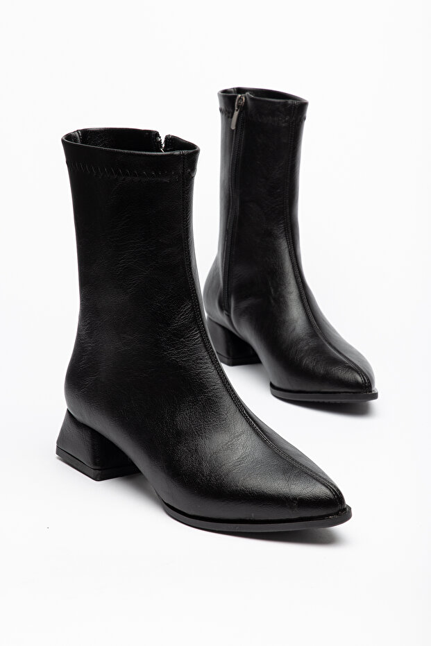 Women's Black Leather Short Heeled Zippered Winter Boots