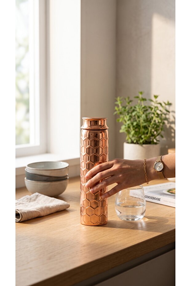 100% Handmade Copper Water Flask 700 ml Honeycomb Model