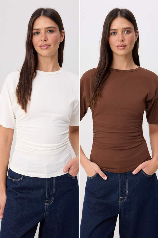 Trendyolmilla  Ekru-Kahverengi 2'li Fitted/Vücuda Oturan Kısa Kollu Esnek Örme T-Shirt TWOSS26TS00319 - Görsel 2