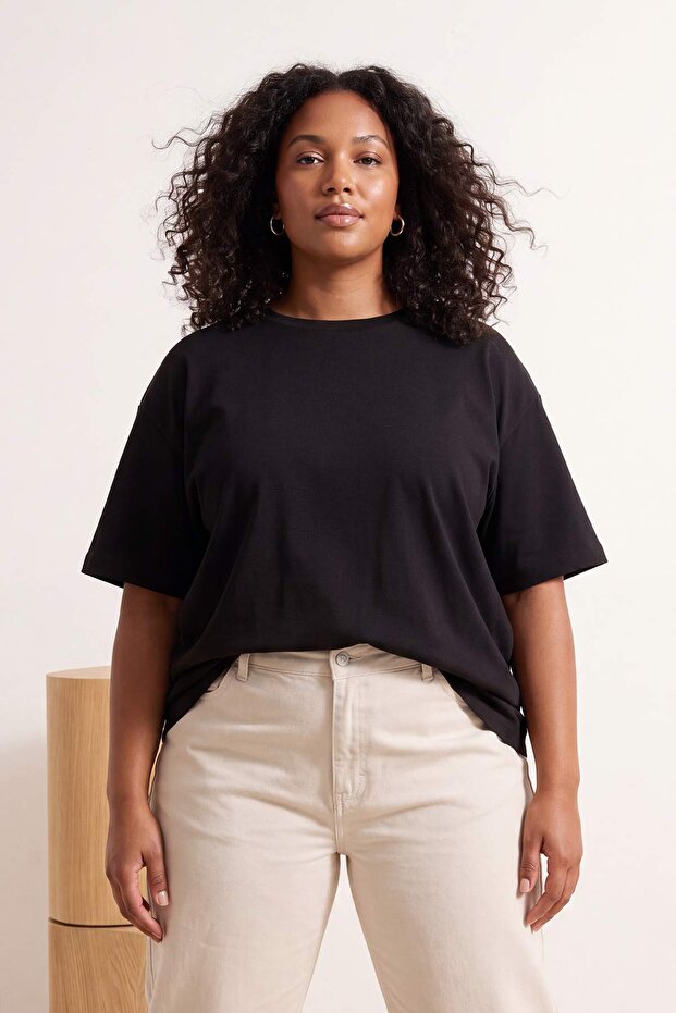 Siyah %100 Pamuk Sırt Baskılı Oversize Kesim Bisiklet Yaka Örme T-Shirt TBBSS24BF00025 - 2