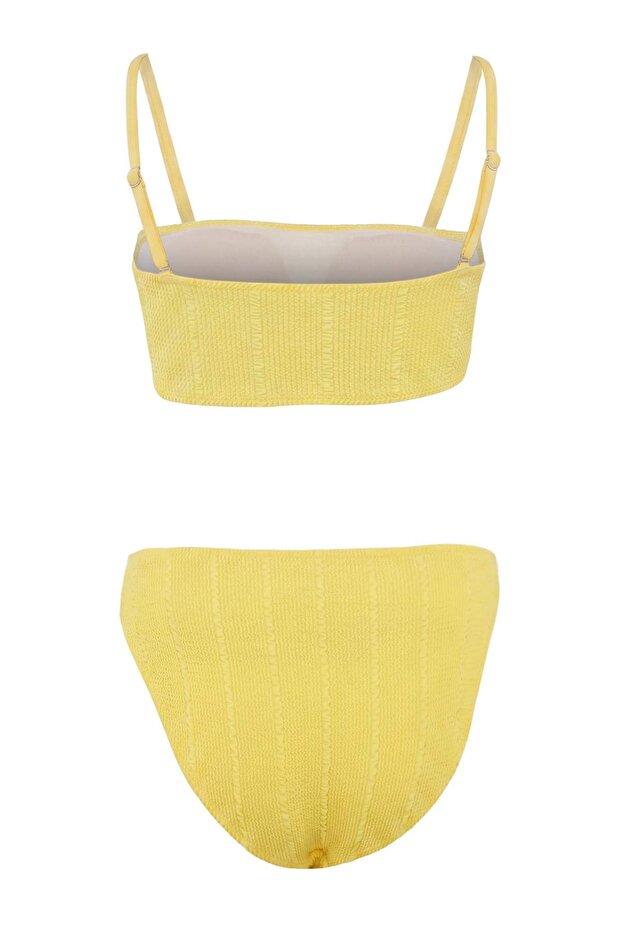 Sarı Straplez Kaplı Dokulu Yüksek Bel High Leg Bikini Takımı TBESS26BT00140 - 5
