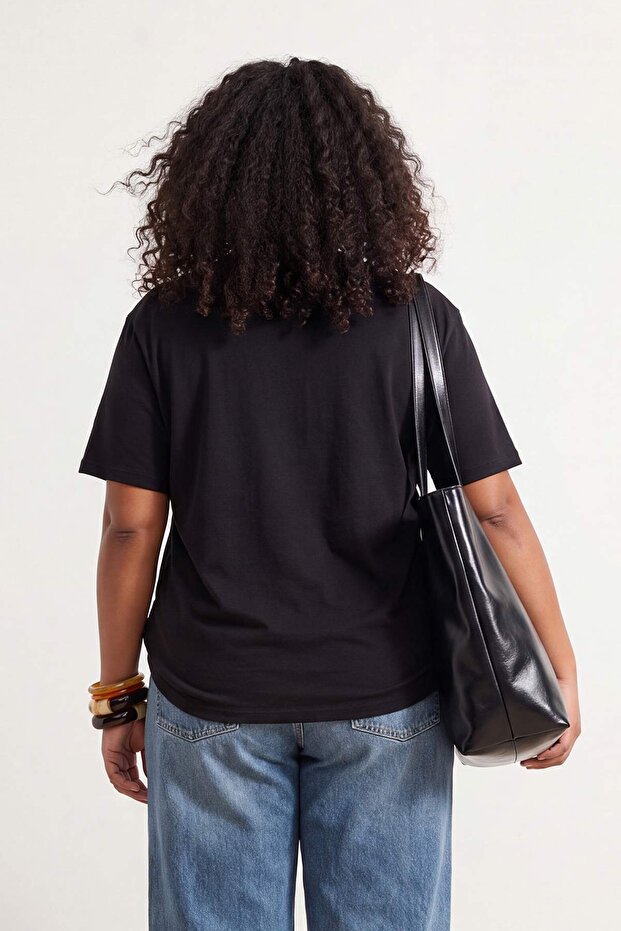Siyah Fitted/Vücuda Oturan Kısa Kollu Pamuk Ribana Örme Büyük Beden T-Shirt TBBSS26BF00079 - 3