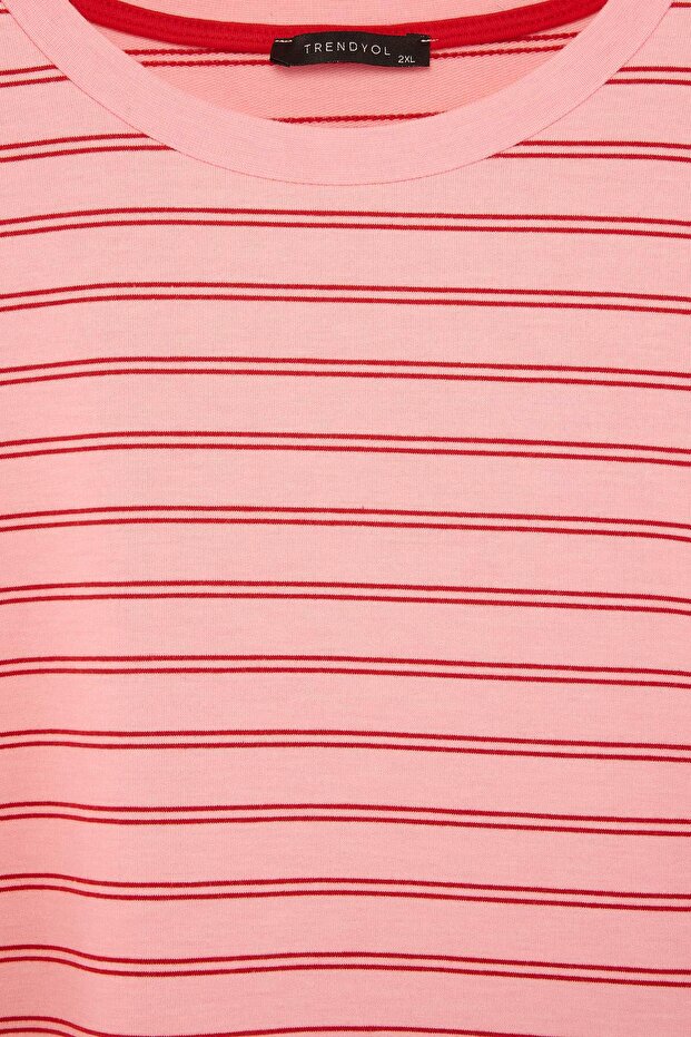 Pembe Çizgili Boxy/Relaxed Kalıp Kısa Kollu Pamuk Karışımlı Örme T-Shirt TBBSS26BF00088 - 2