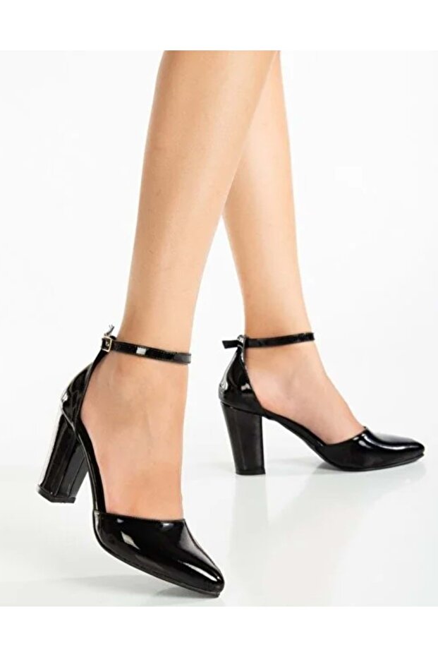 İremsu 7 cm Heeled Closed Toe Classic Women's Heeled Shoes Black-Patterned