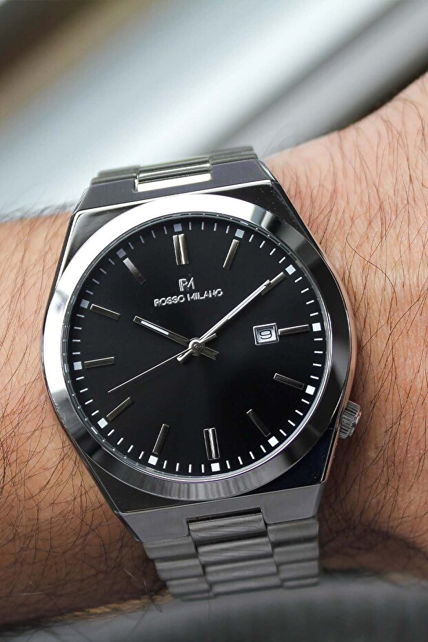 Rm611849A2 Men's Wristwatch with Steel Strap