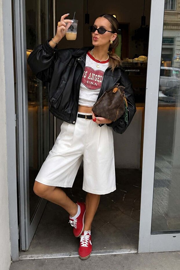 White Pleated Women's Bermuda Shorts Mg2483