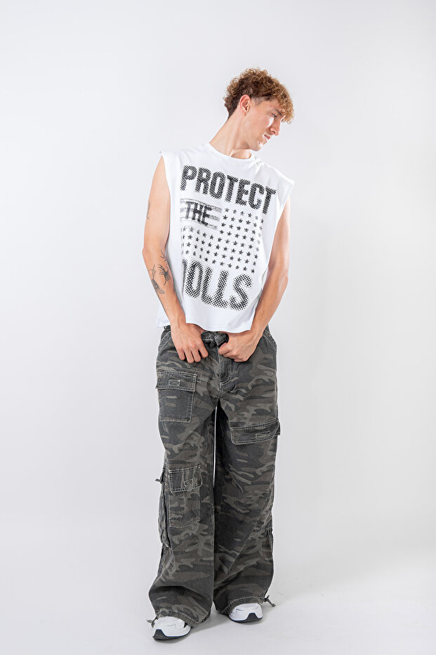 Protect the Dolls Printed White Zero Sleeve T-Shirt