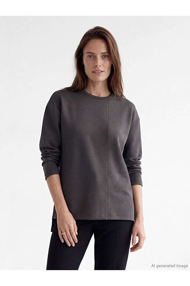 Original Oval Collar Stone Embellished Blouse