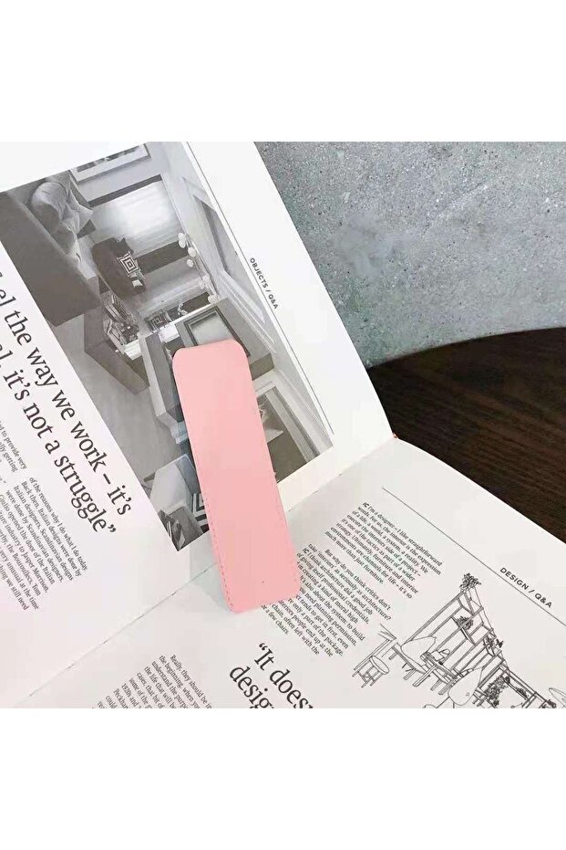 حامل هاتف مكتبي وردي قابل للطي مع مشبك وحلقة تثبيت بسيطة بلون سادة وحامل لاصق خلفي للهاتف