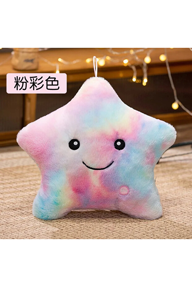 دمية نجمة إلكترونية صغيرة محشوة ناعمة على شكل وسادة، مقاس 24×22 سم، مزودة بإضاءة LED ناعمة متوهجة.