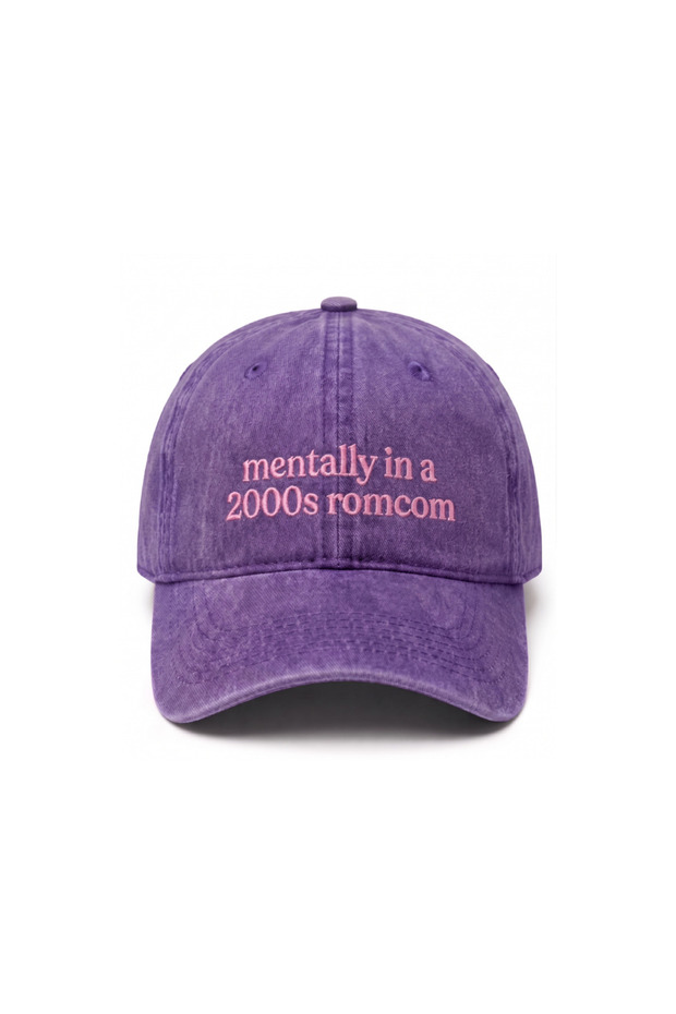 قبعة بيسبول مطرزة قابلة للغسل بتصميم "Mentally in a 2000s romcom" / قبعة بيسبول مطرزة قابلة للغسل بتصميم "Mentally in a 2000s romcom"