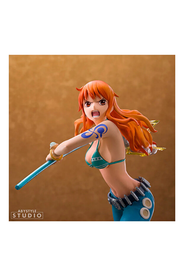 - ONE PIECE Figurine Nami