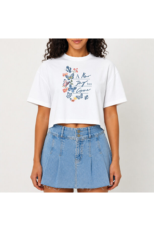 Crop T-Shirt White Printed Relaxed Fit Raw Cut Basic Short Tshirt