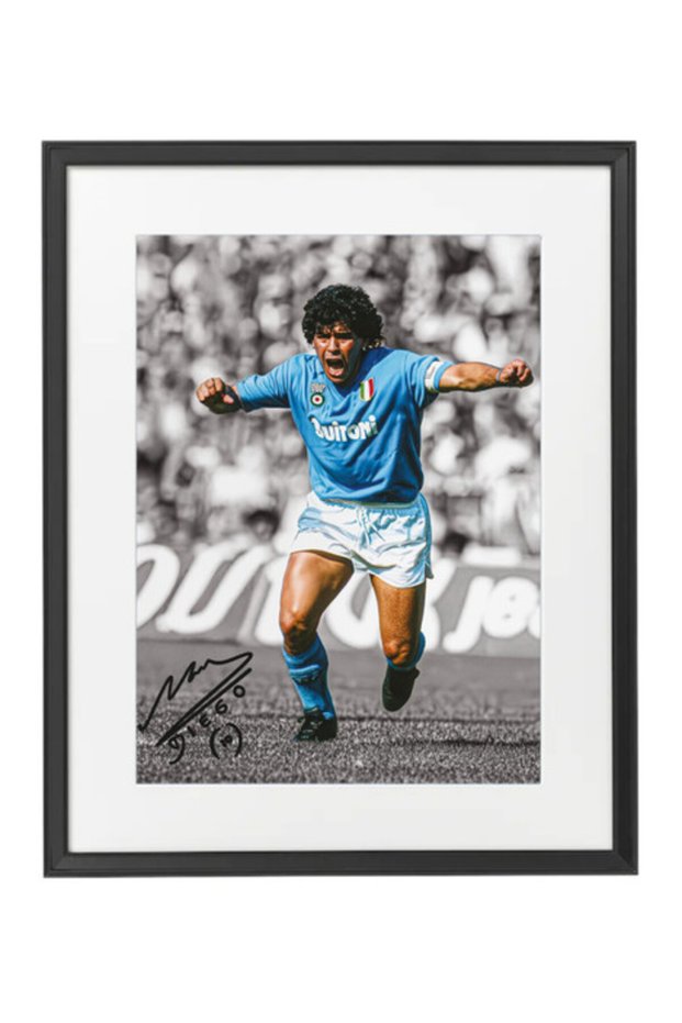 Diego Maradona Framed Poster 50x40cm – Napoli Legend Football Wall Art, Printed Autograph, Soccer Memorabilia, Gift for Fans