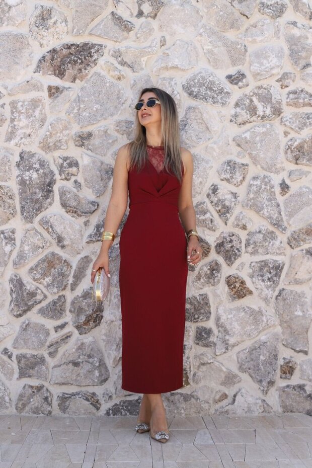 Burgundy Collar Lace Detailed Dress