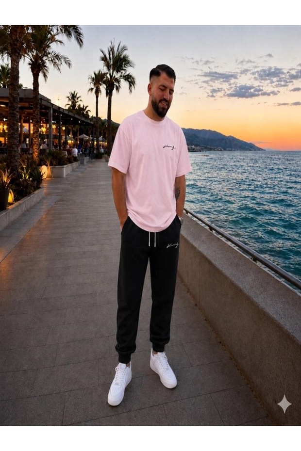 Unisex Wide Cut T-Shirt and Sweatpants King Hand Printed Set