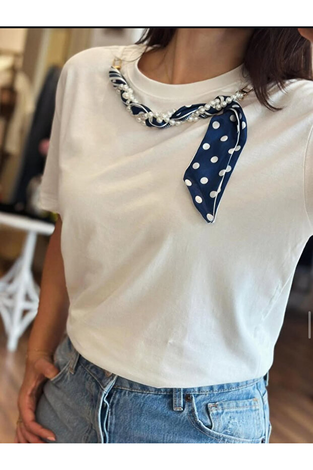 Women's Circular Necklace Collar White Collar Accessory Detail Cotton Basic T-Shirt Ayd990002