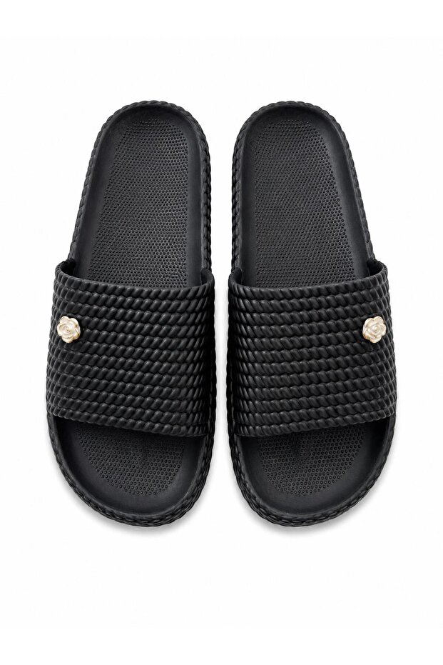 SLIPPERS - 2