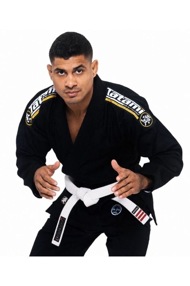 Tatami Nova Absolute Black Gi A4 – Durable and Lightweight Brazilian Jiu Jitsu Gi