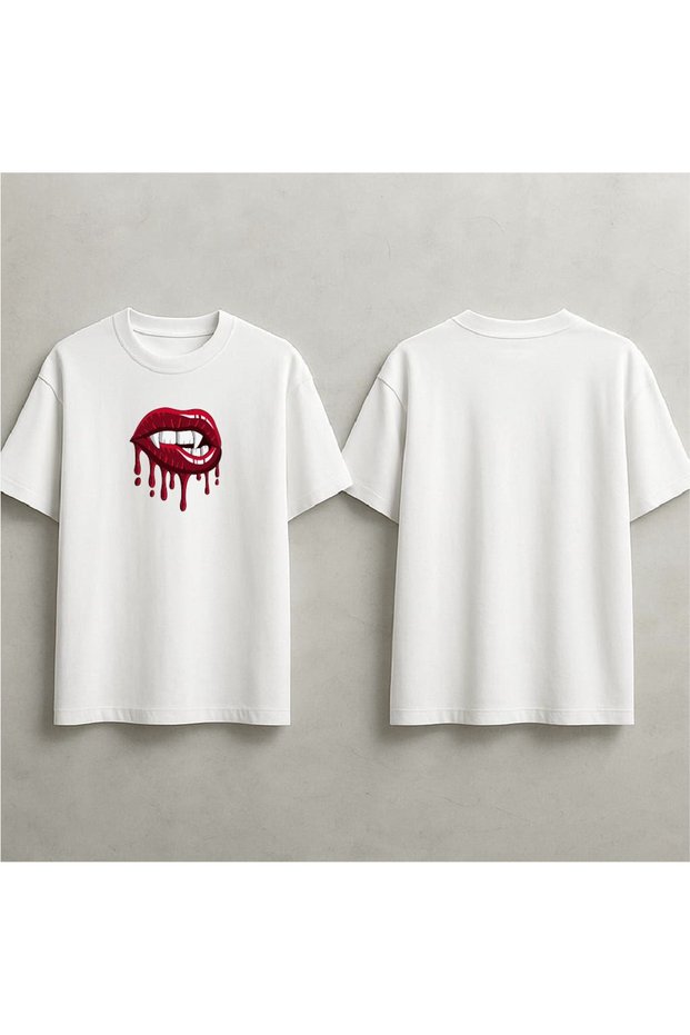 Vampire Lips Printed Oversized T-Shirt