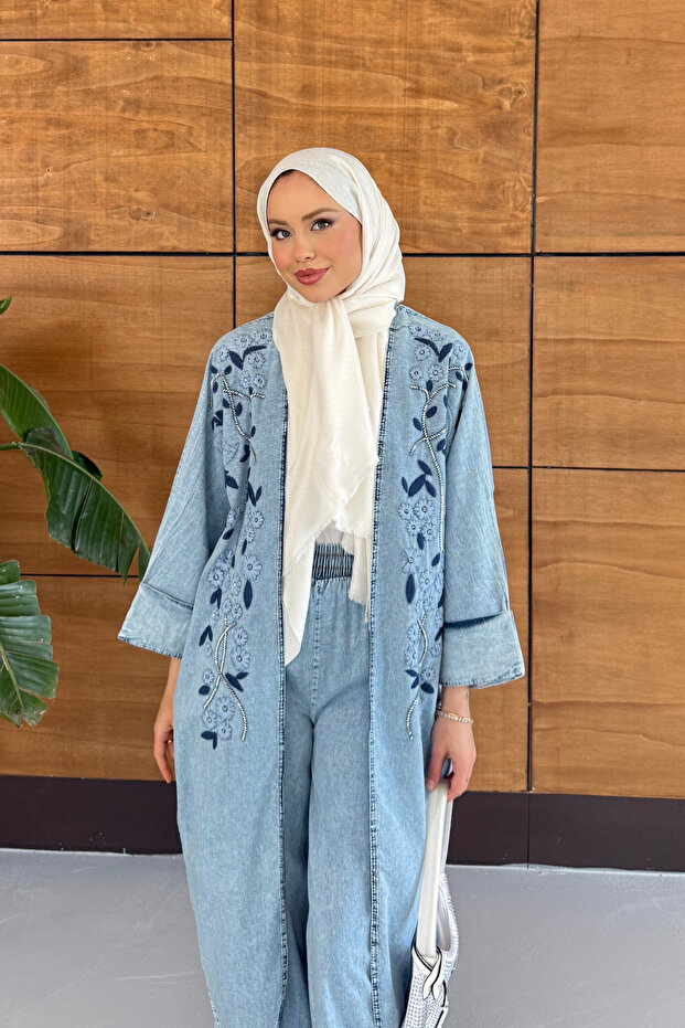 Women's Embroidered Bat Sleeve Jeans Set