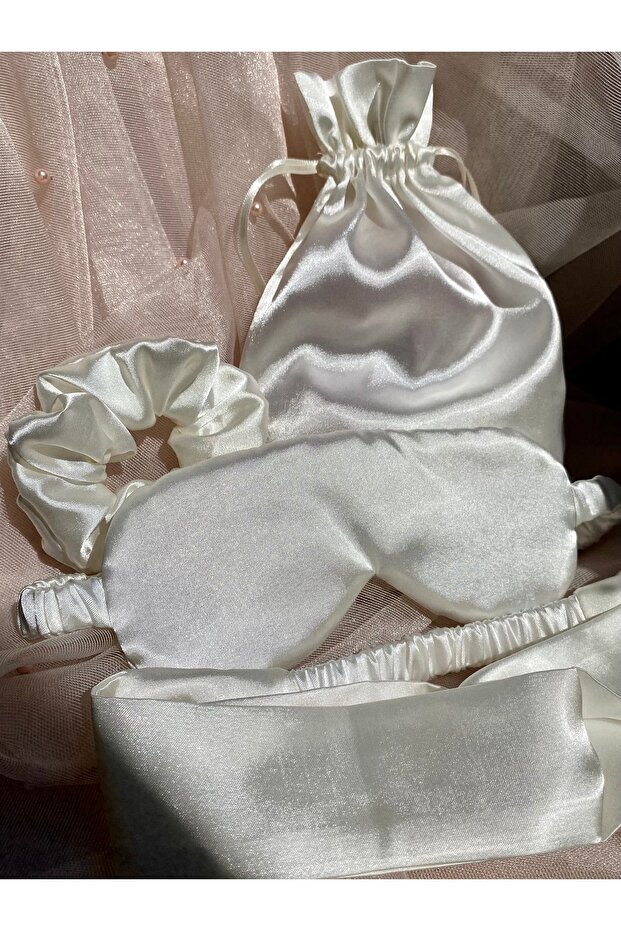 Off-White Satin Sleeping Set 4-Piece Eye Patch/Sleep Mask Buckle Bandana Storage Bag