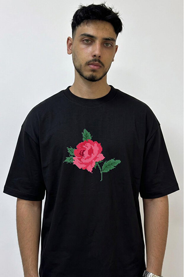 Rose Crossstitch Design Printed Oversize Black T-Shirt
