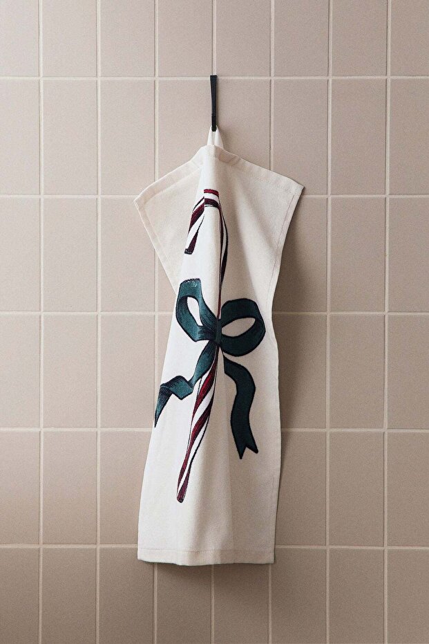 Christmas-motif guest towel
