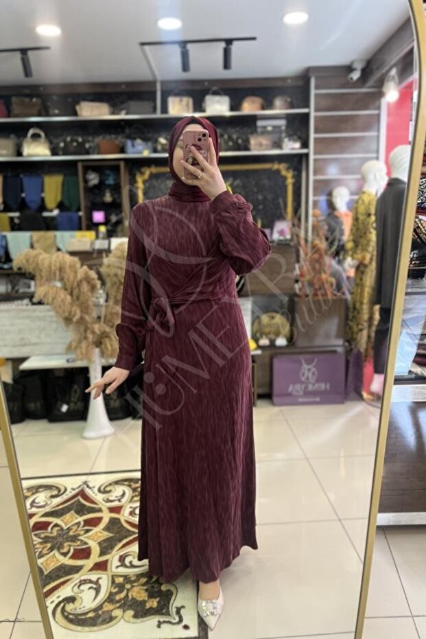 فستان حريري برباط جانبي