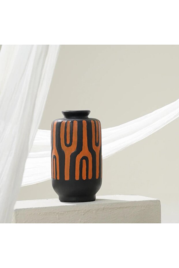 Primitive Terracotta Vase - 32 cm