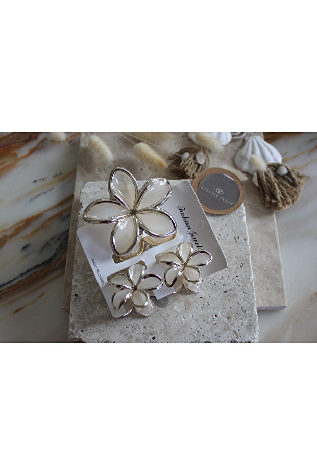 Lotuslu 3-Piece Latch Buckle / Cream