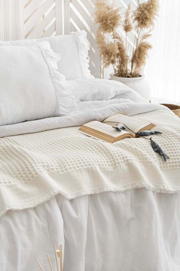 Serena White 100% Cotton Double Muslin Bedding Set
