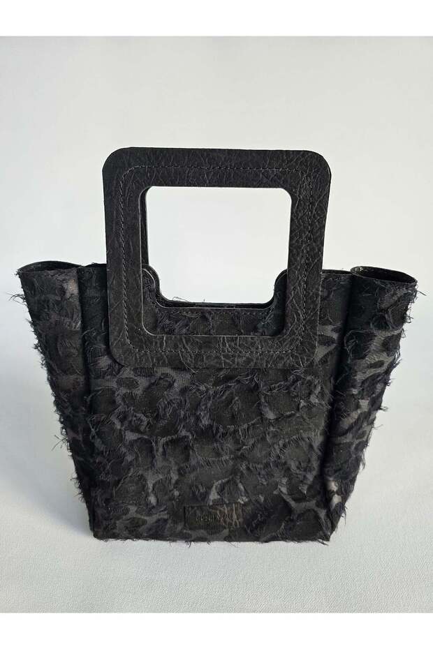 Manila Bag - Black Feathered