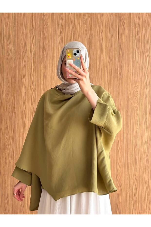 Women's Bat Sleeve Shawl Collar Hijab Shirt