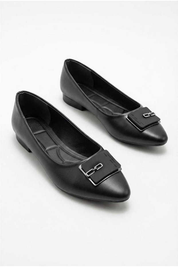 05129 Comfortable, Stylish, Elegant Women's Ballerinas with Stone Buckle Detail