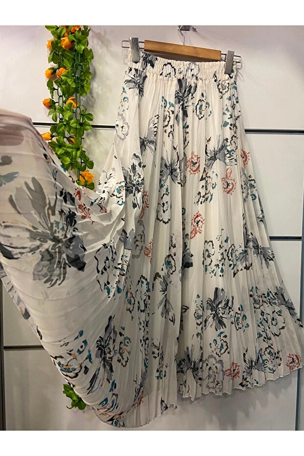 Patterned Chiffon A-Line Skirt Lined