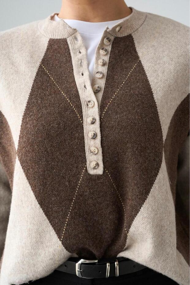 Baklava Patterned 11 Button Detailed Soft Textured Trendy Basic Knitwear Sweater