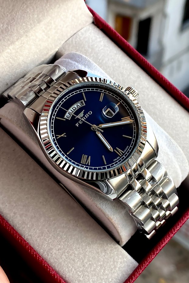 Men's wristwatch steel band 2 years warranty waterproof boxed
