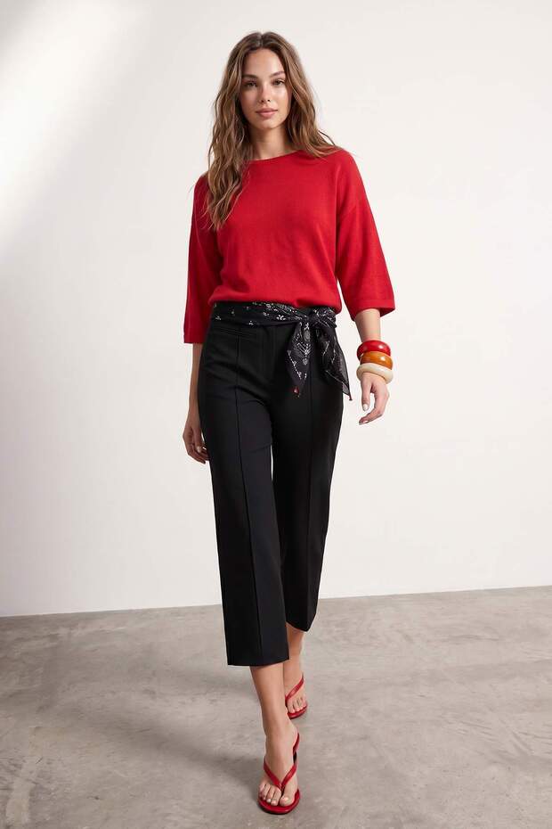Wardrobe Essentials Kırmızı Bisiklet Yaka Triko Bluz TWOSS26BZ00136 - 2